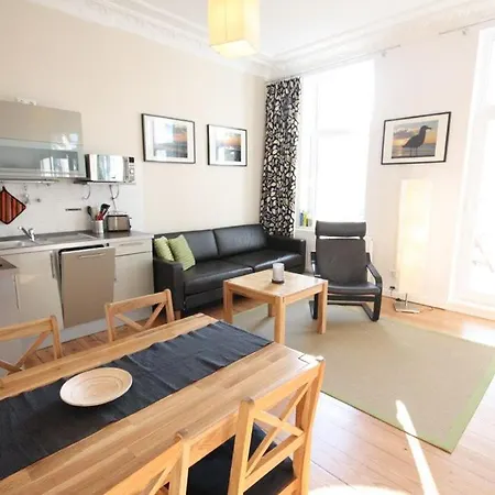 Warnemuende Muschel 38559 *